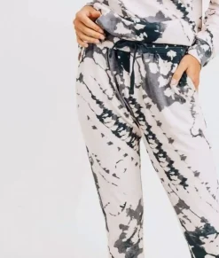 Nayked Apparel Athleisure><noscript><img width=